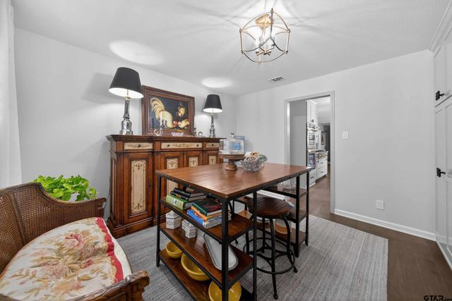 3918 Fry Avenue, Tyler, TX 75701