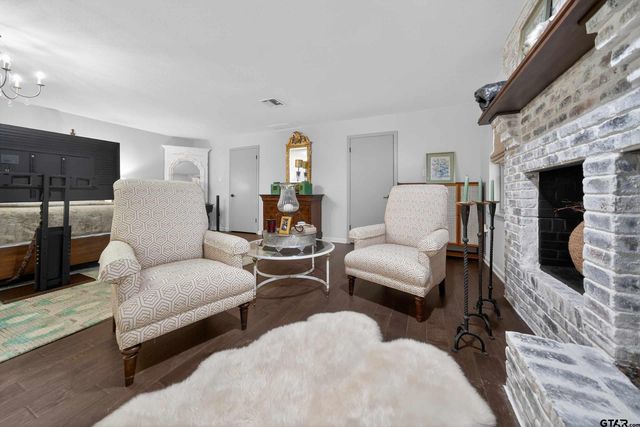 3918 Fry Avenue, Tyler, TX 75701