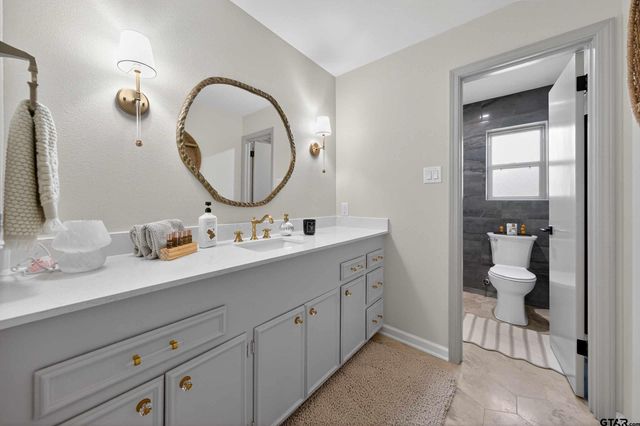 3918 Fry Avenue, Tyler, TX 75701