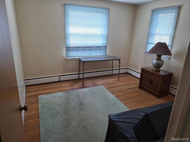 25102 Friar Lane, Southfield, MI 48033
