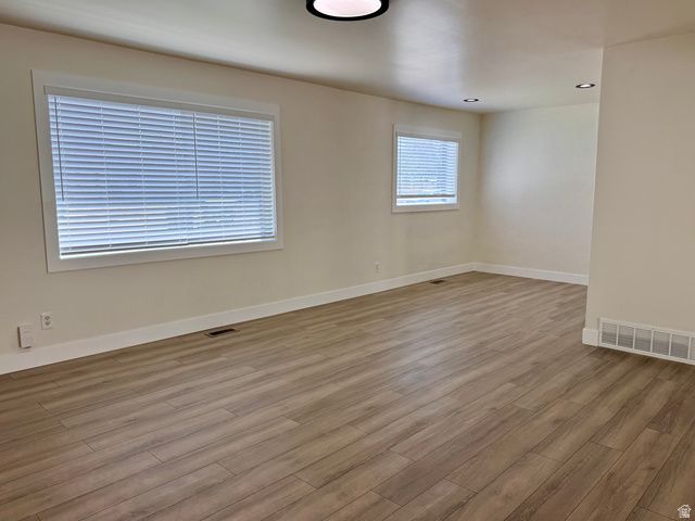 4594 W 5295 S, Kearns, UT 84118