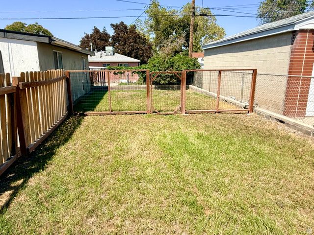 4594 W 5295 S, Kearns, UT 84118