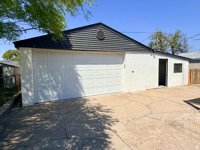 4594 W 5295 S, Kearns, UT 84118