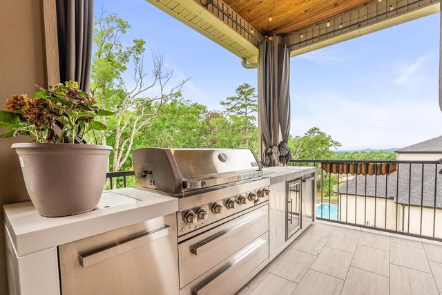 67 Falstone Drive, Little Rock, AR 72223