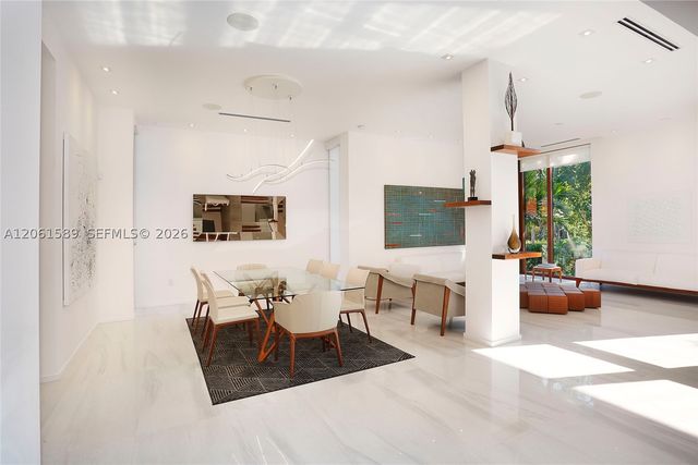 121 Buttonwood Dr, Key Biscayne, FL 33149