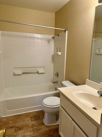 7856 Crestleigh Ct, Antelope, CA 95843