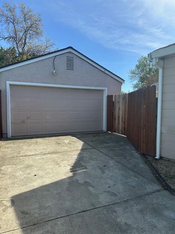 7856 Crestleigh Ct, Antelope, CA 95843