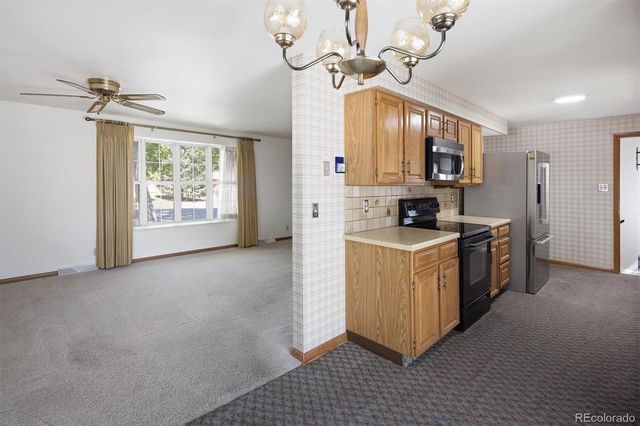 1530 S Estes Street, Lakewood, CO 80232