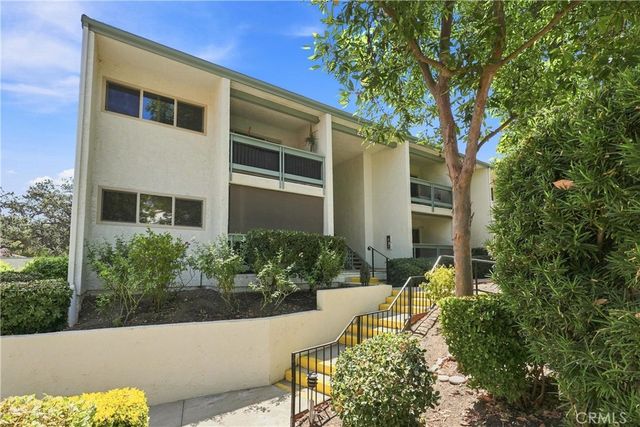 23679 Park Capri 14, Calabasas, CA 91302