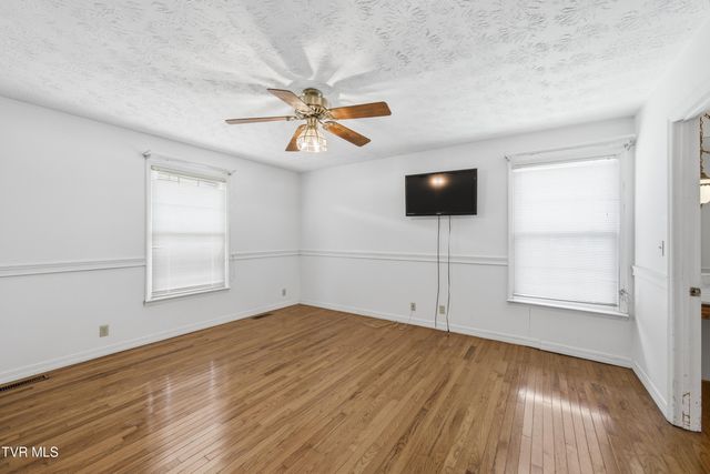 121 Hope Drive, Gate City, VA 24251