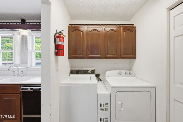 121 Hope Drive, Gate City, VA 24251