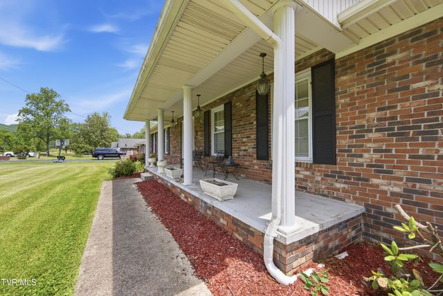 121 Hope Drive, Gate City, VA 24251