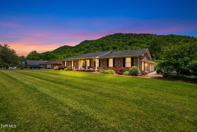 121 Hope Drive, Gate City, VA 24251
