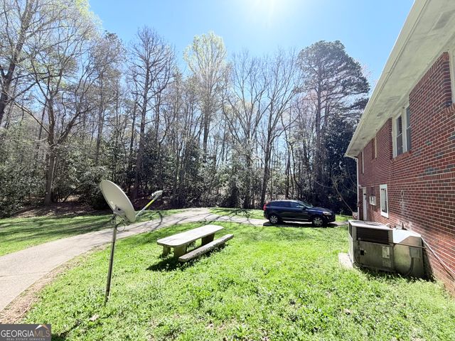 73 Cade Street, Hartwell, GA 30643