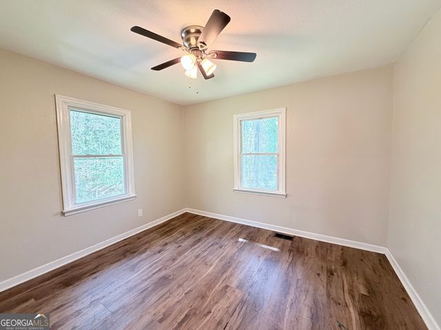 73 Cade Street, Hartwell, GA 30643