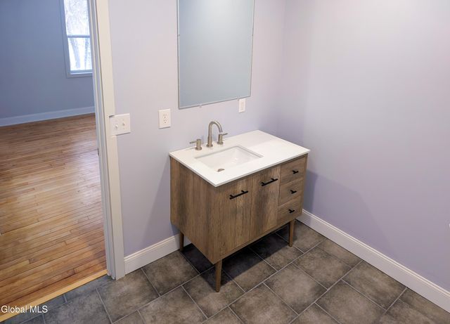 320 Gasner Avenue, Niskayuna, NY 12304