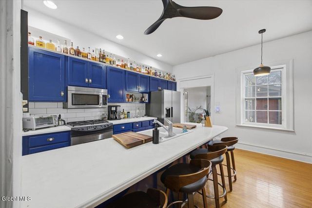 109 Front Street, Schenectady, NY 12305