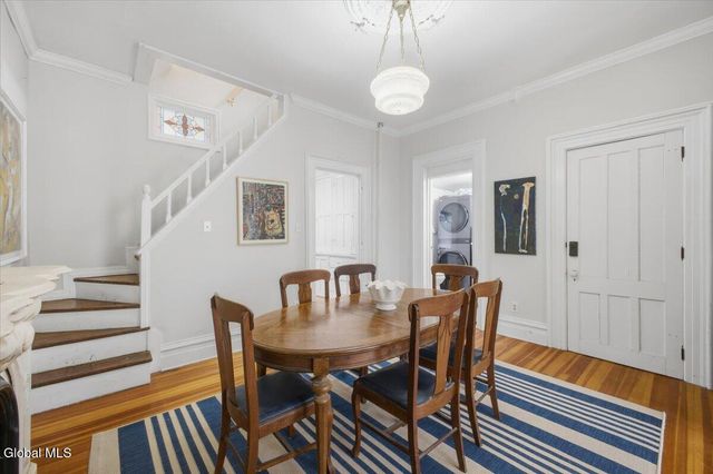 109 Front Street, Schenectady, NY 12305