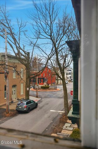 109 Front Street, Schenectady, NY 12305