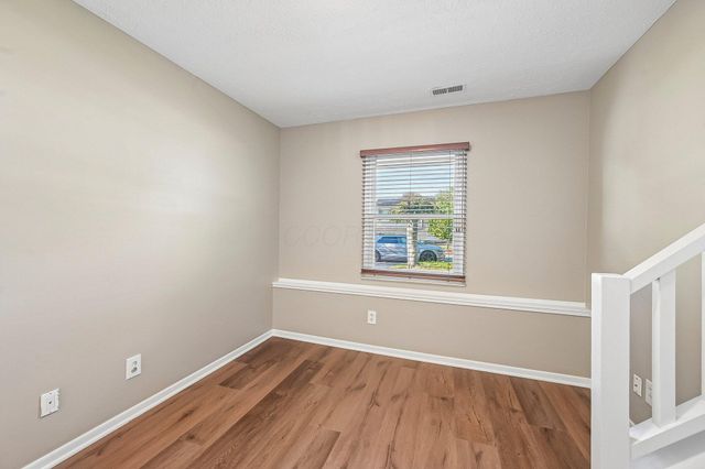 5912 Honbury Court, Dublin, OH 43017