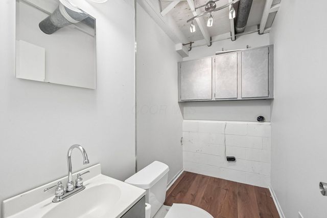 5912 Honbury Court, Dublin, OH 43017