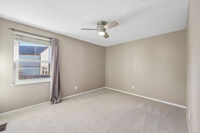 5912 Honbury Court, Dublin, OH 43017