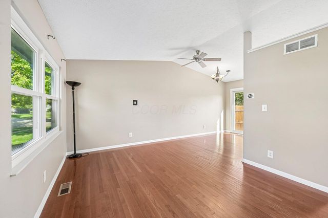 5912 Honbury Court, Dublin, OH 43017