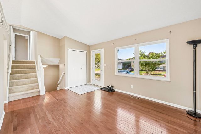 5912 Honbury Court, Dublin, OH 43017