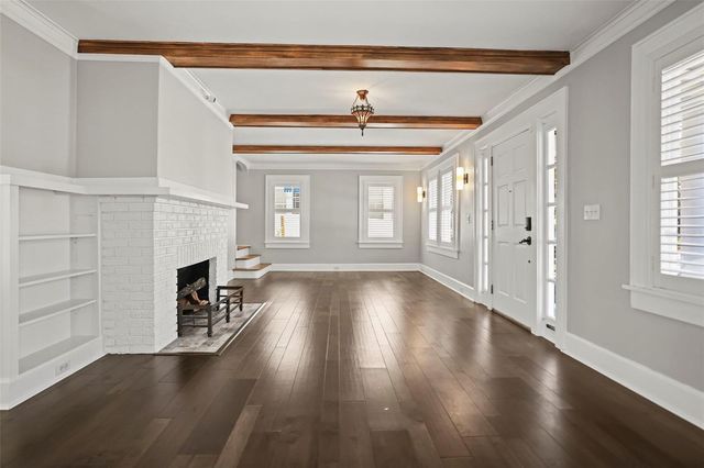 800 18TH AVENUE N, St Petersburg, FL 33704