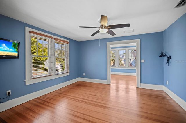 800 18TH AVENUE N, St Petersburg, FL 33704