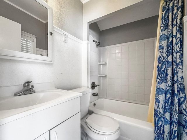 800 18TH AVENUE N, St Petersburg, FL 33704