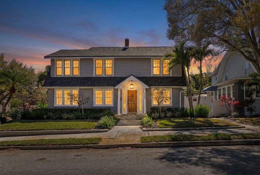 800 18TH AVENUE N, St Petersburg, FL 33704