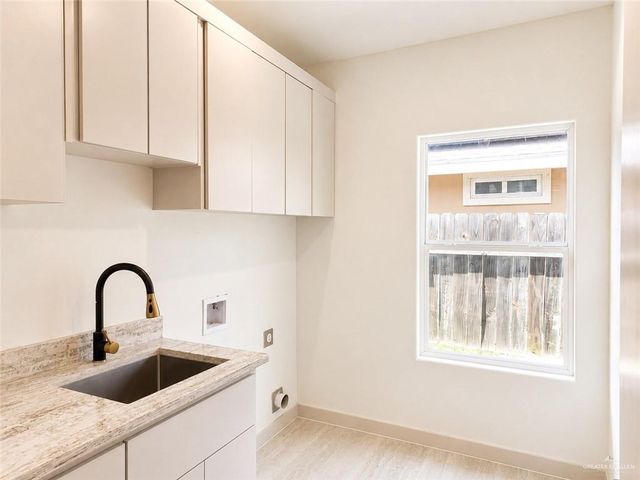 3020 Abbott Avenue, Mission, TX 78574
