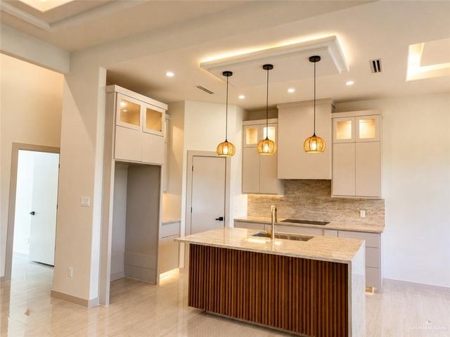 3020 Abbott Avenue, Mission, TX 78574