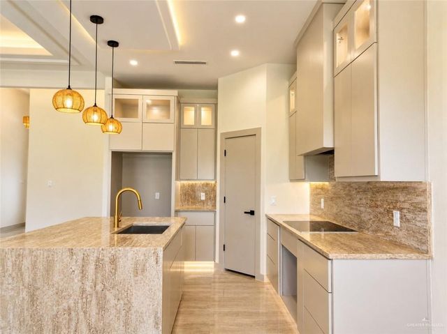 3020 Abbott Avenue, Mission, TX 78574