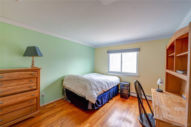 19 Tamara Court, Melville, NY 11747