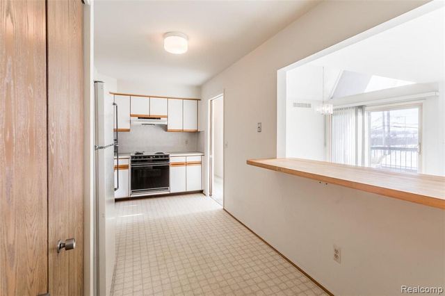 1997 Klingensmith Road 55, Bloomfield Hills, MI 48302