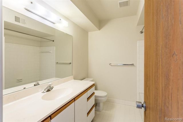 1997 Klingensmith Road 55, Bloomfield Hills, MI 48302