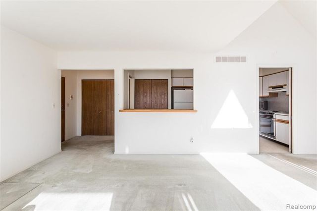 1997 Klingensmith Road 55, Bloomfield Hills, MI 48302