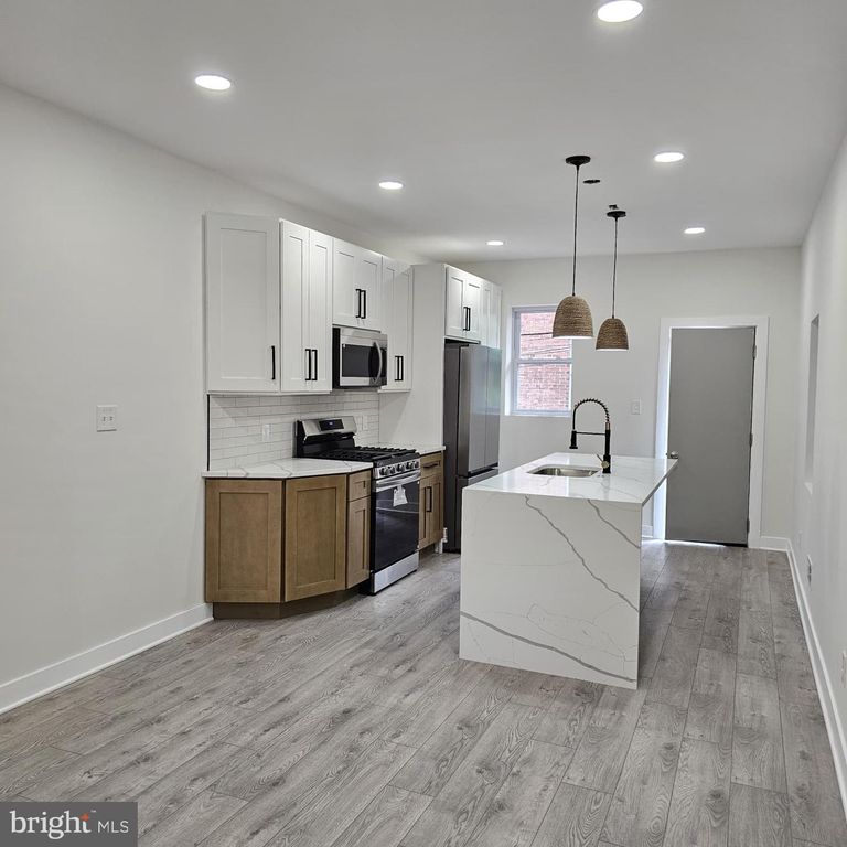 441 COBBS CREEK PKWY, Philadelphia, PA 19143 — photo 4