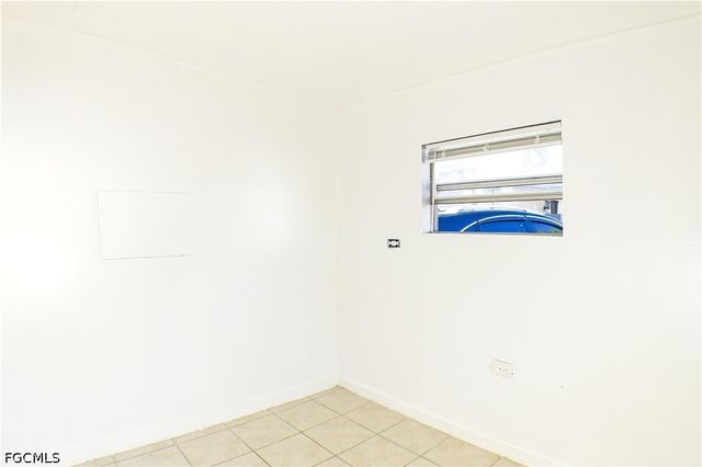 3042 douglas AVE, Fort Myers, FL 33916