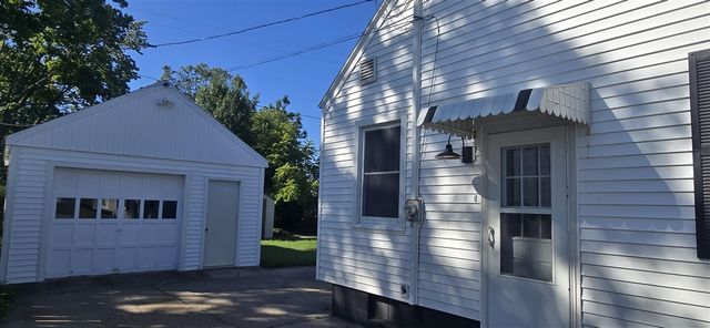 1349 W Summit Avenue, Muskegon, MI 49441
