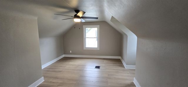 1349 W Summit Avenue, Muskegon, MI 49441