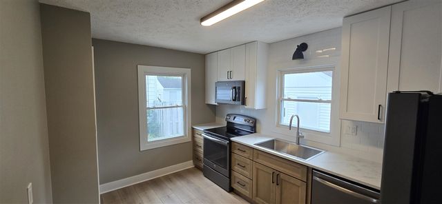 1349 W Summit Avenue, Muskegon, MI 49441