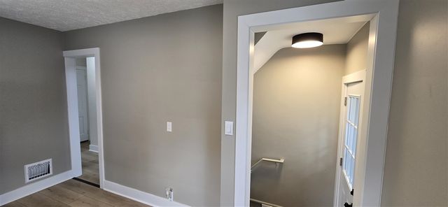 1349 W Summit Avenue, Muskegon, MI 49441