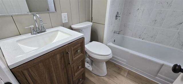 1349 W Summit Avenue, Muskegon, MI 49441