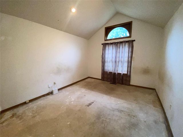 325 E Grand Teton Court, Yukon, OK 73099