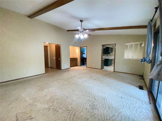 325 E Grand Teton Court, Yukon, OK 73099