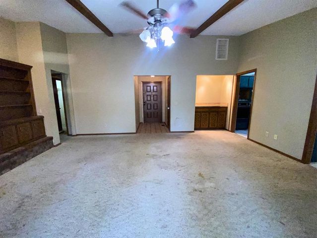 325 E Grand Teton Court, Yukon, OK 73099