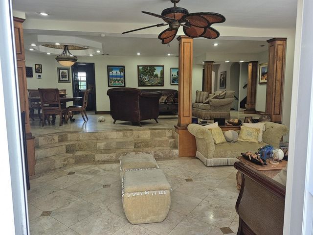11081 SW 30th Court, Davie, FL 33328